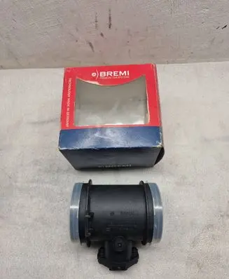 Audi A8 S8 D2 4D Mass air flow meter 077133471E 0280217813