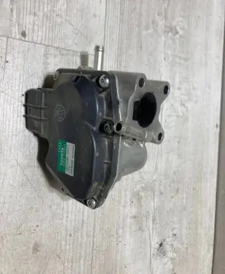Toyota Yaris EGR valve 25800-33011 VN1501000033