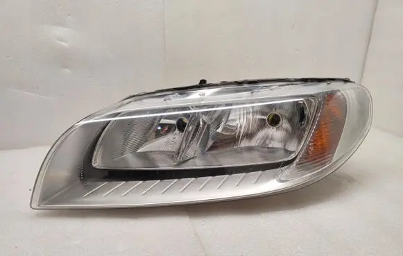 Volvo V70 Headlight/headlamp