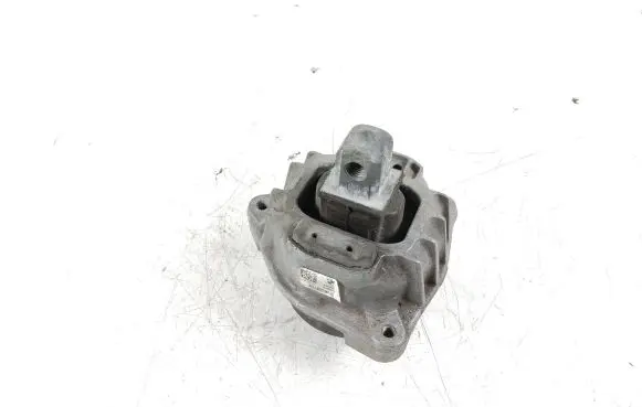 BMW 7 F01 F02 F03 F04 Engine mount bracket 6777381