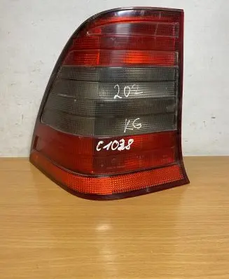 Mercedes-Benz C W202 Rear/tail lights 2028203964 C1038