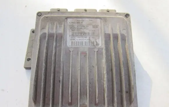 Renault Scenic II - Grand scenic II Engine control unit/module 8200498188 8200524032