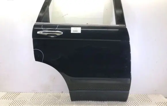 Honda CR-V Rear door