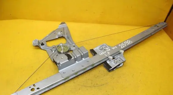 Front window lifting mechanism without motor