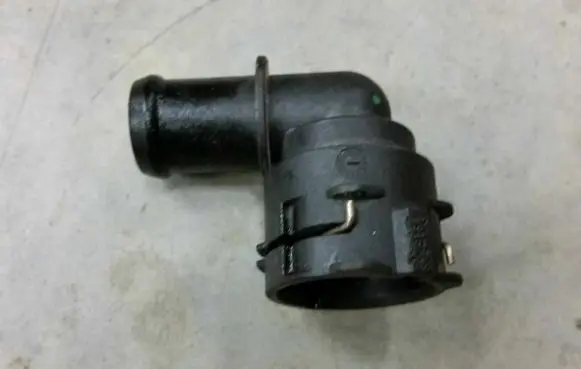 Audi A3 S3 8V Engine coolant pipe/hose 5Q0122291H
