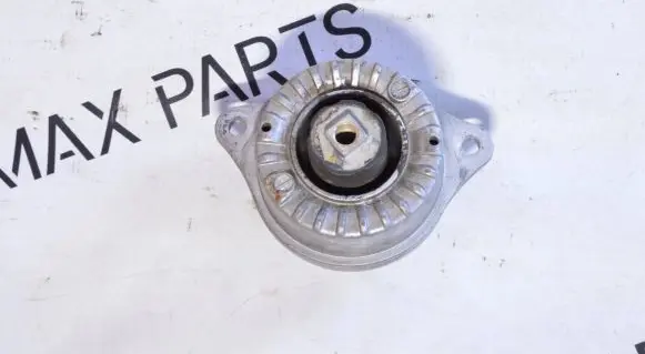 Porsche 911 996 Engine mount bracket 99337504906 99337504907 99337504908
