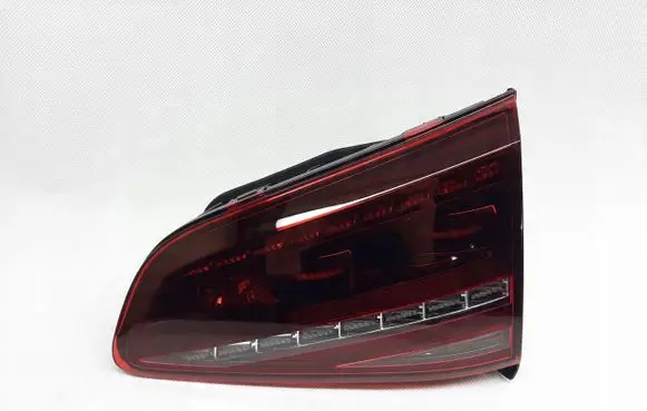 Volkswagen Golf VII Tailgate rear/tail lights 5G0945308D