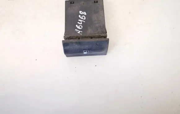 Skoda Octavia Mk1 (1U) Fuel tank opening switch 1u0959833c
