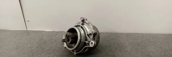 BMW 5 E60 E61 Vacuum pump 7791232