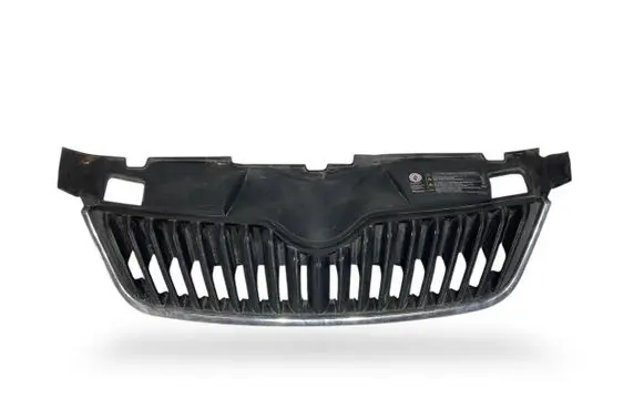 Skoda Fabia Mk2 (5J) Front grill 5J0853668C 5L0010722P