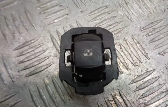 Renault Vel Satis Quarter vent window switch 