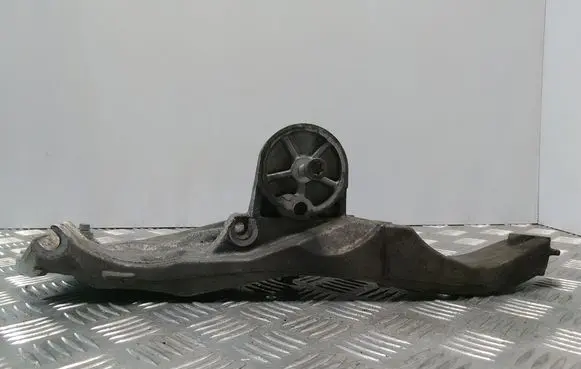 Generator/alternator bracket
