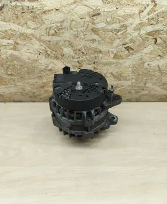 Volkswagen PASSAT CC Generator/alternator 03L903024F