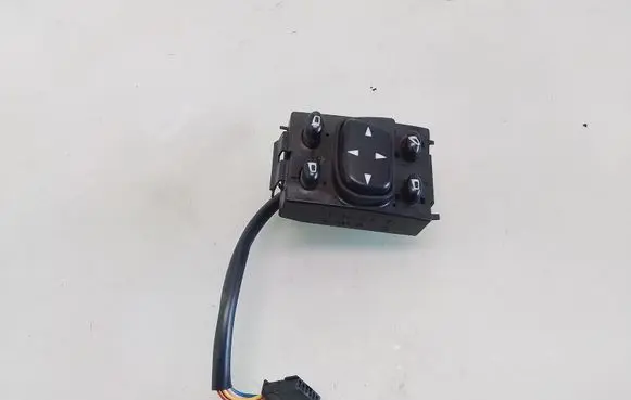 Mercedes-Benz S W220 Wing mirror switch 2208211551