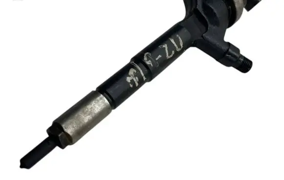 Opel Zafira C Fuel injector 8973762703 08M07868