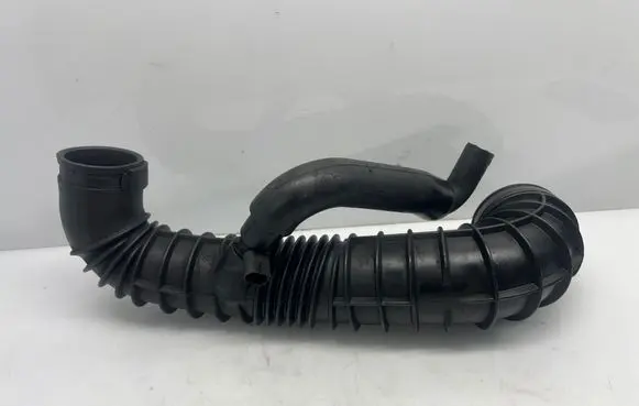 Mercedes-Benz Vito Viano W639 Breather hose/pipe A6460100382