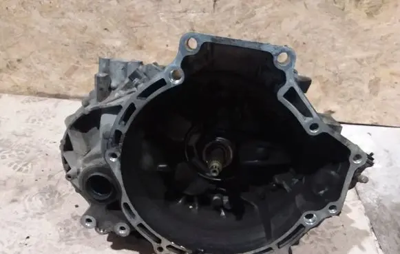 Manual 6 speed gearbox