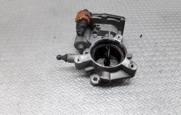 Opel Insignia A Throttle valve 50569200