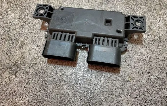 Mercedes-Benz CLA C118 X118 Fuel injection pump control unit/module A0009008214 A0009015303