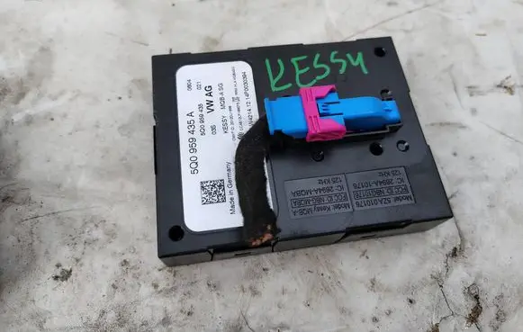 Volkswagen Golf VII Keyless (KESSY) go control unit/module 5Q0959435A