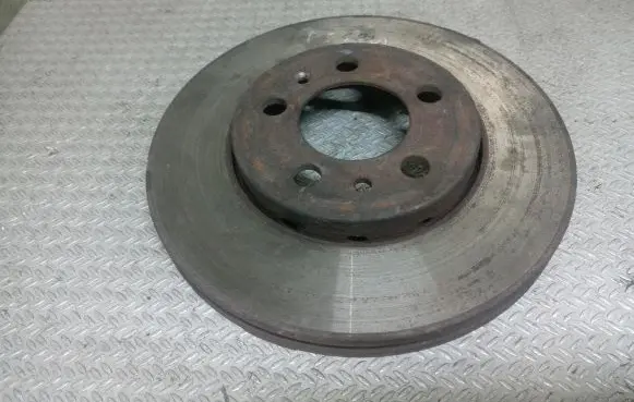 Volkswagen Polo Front brake disc