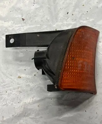 BMW 5 E34 Front indicator light 155244