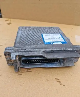 Volvo S40, V40 Engine control unit/module 7700868321 R04080002A 7700101915