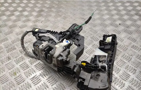 Mercedes-Benz GLC X253 C253 Front door lock A0997202000