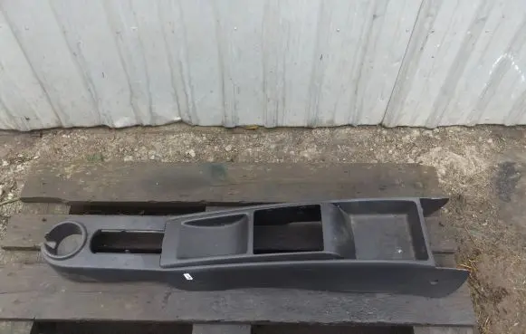 Chevrolet Aveo Center console