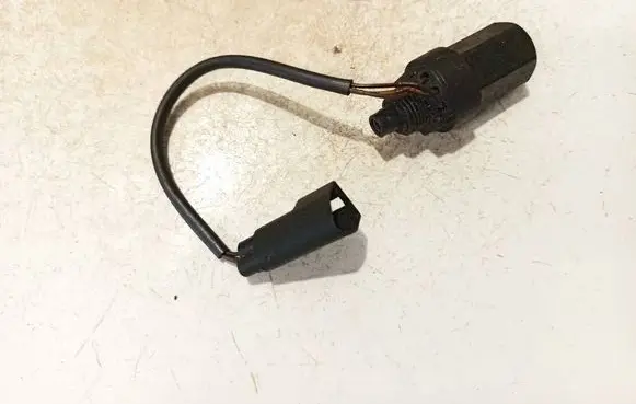 Ford Mondeo MK I Speed sensor (speedometer sensor) 90bb9e731cc 90bb-9e731-cc