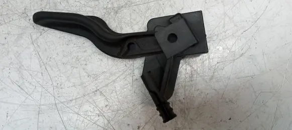 Opel Astra H Engine bonnet (hood) release handle 218186591