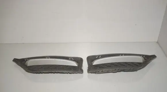 Front bumper lower grill