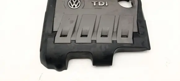 Volkswagen Touran II Engine cover (trim) 06200288