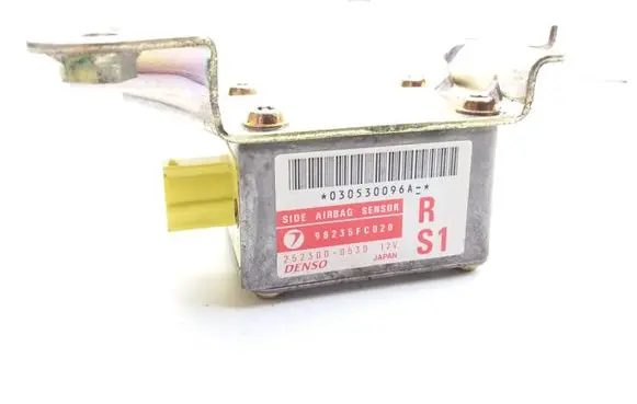 Subaru Forester SF Airbag deployment crash/impact sensor 98235FC020 2523000530