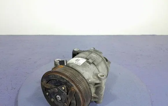 Renault Megane II Air conditioning (A/C) compressor (pump) 8200940233