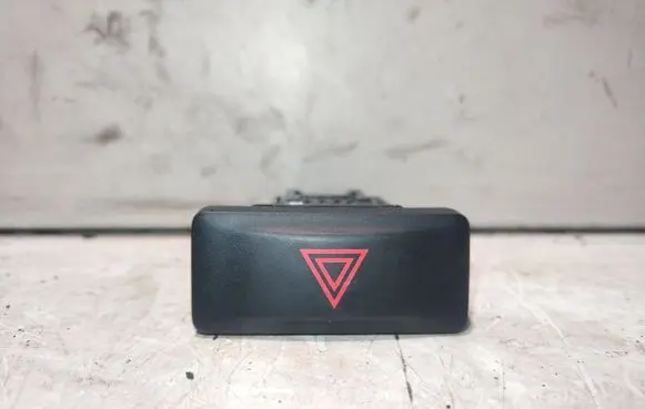 Nissan X-Trail T31 Hazard light switch