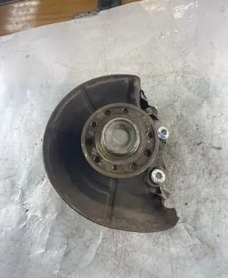 Opel Vectra C Rear wheel hub spindle/knuckle 