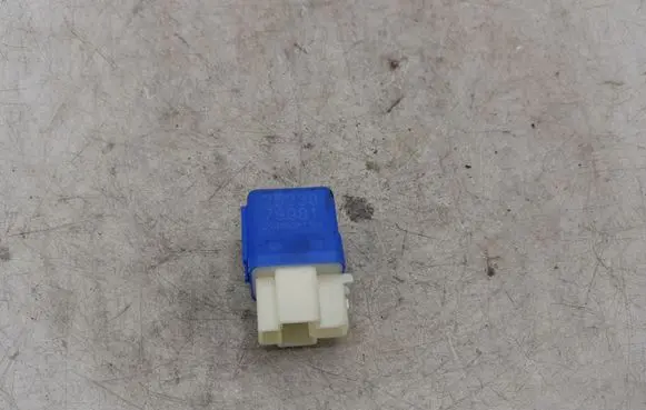 Nissan X-Trail T30 Other relay 2523079981