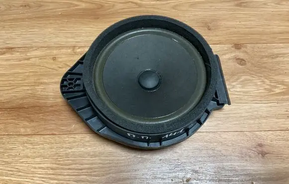Opel Insignia A Front door speaker 