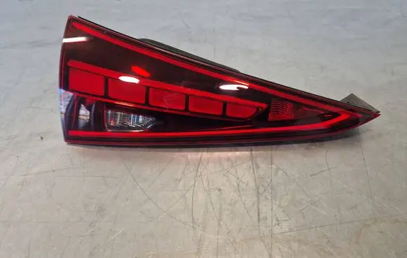 Mercedes-Benz C W206 Tailgate rear/tail lights A2069061901