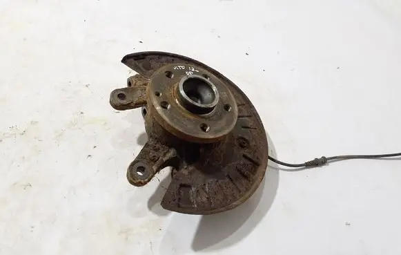 Front wheel hub