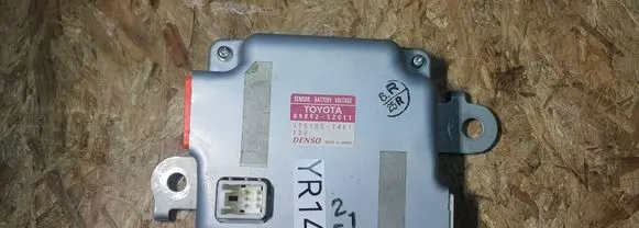 Toyota Yaris Battery control module 8989252011 1751007461