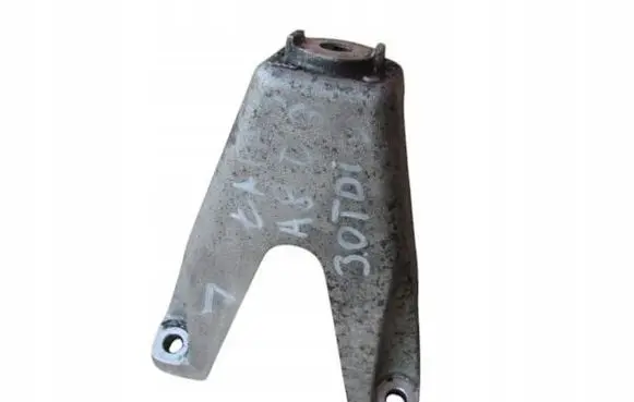 Audi A8 S8 D3 4E Engine mounting bracket
