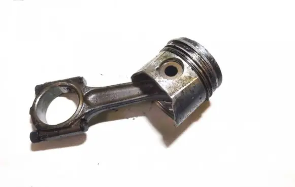 Peugeot 307 Piston with connecting rod