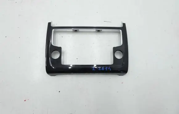 Volkswagen Polo V 6R Radio/GPS head unit trim 6C0858071