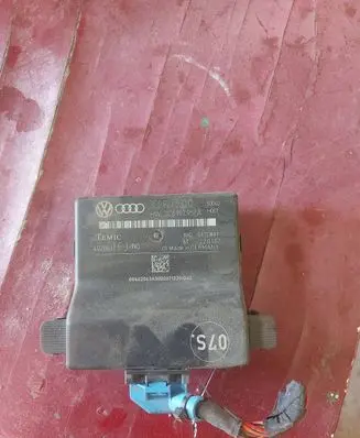 Volkswagen PASSAT B7 Gateway control module 3C0907530c 3C0907530C