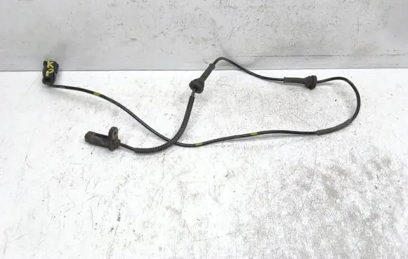 Volvo XC90 ABS brake wheel speed sensor 30682479