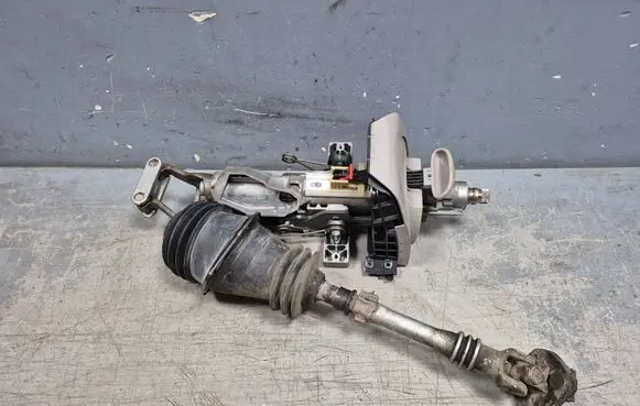 Mercedes-Benz E W211 Steering wheel axle A2114602316