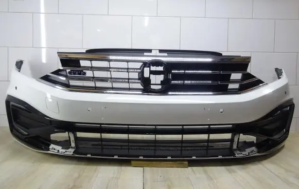 Volkswagen PASSAT B8 Front bumper 3G0807221G