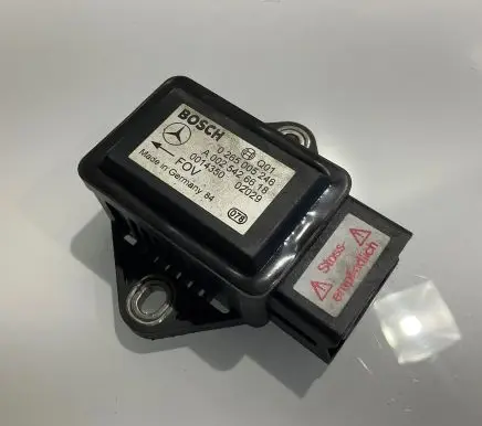 Mercedes-Benz E W211 ESP acceleration yaw rate sensor A0025426618 0025426618